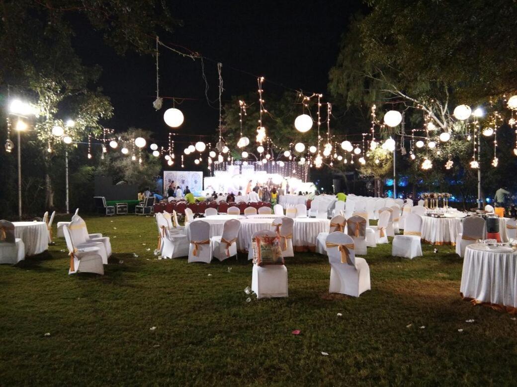 Ananya Eco Resorts & Spa Haiderabad Buitenkant foto